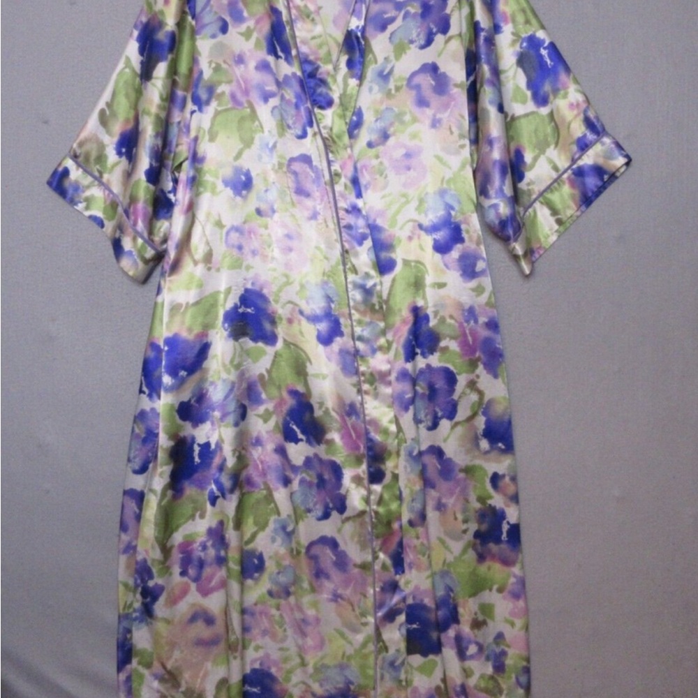 Natori Classics Multicolor Robe - image 7